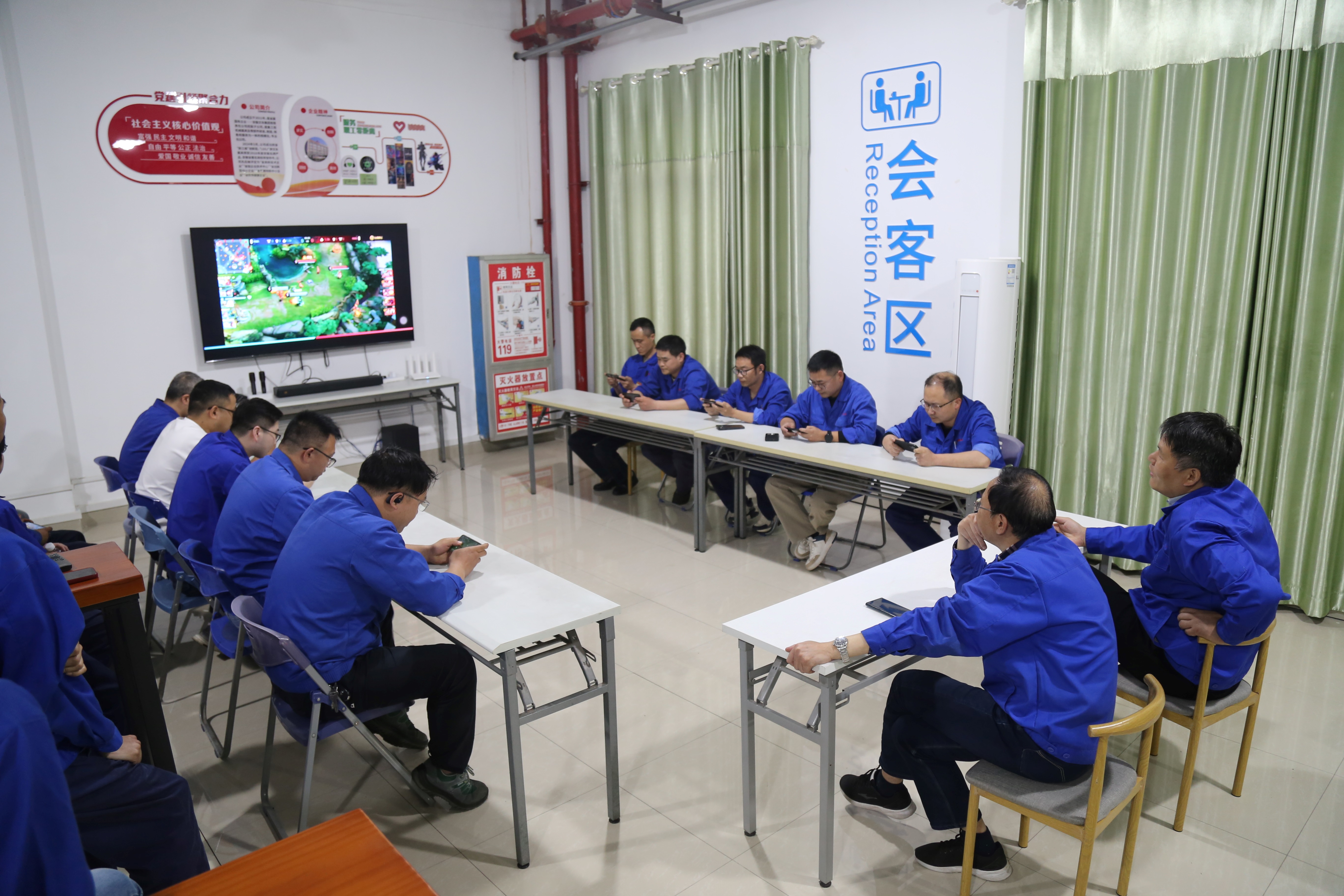 比赛现场(二).jpg 比赛现场(二).jpg
